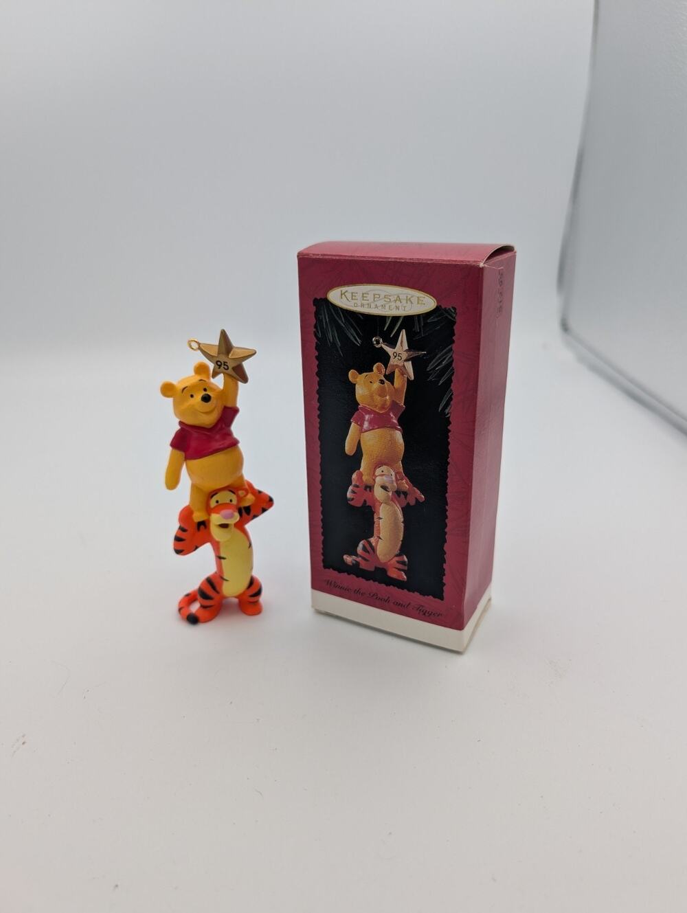 Hallmark Keepsake 1995 Winnie The Pooh & Tigger Ornament MIB Vintage